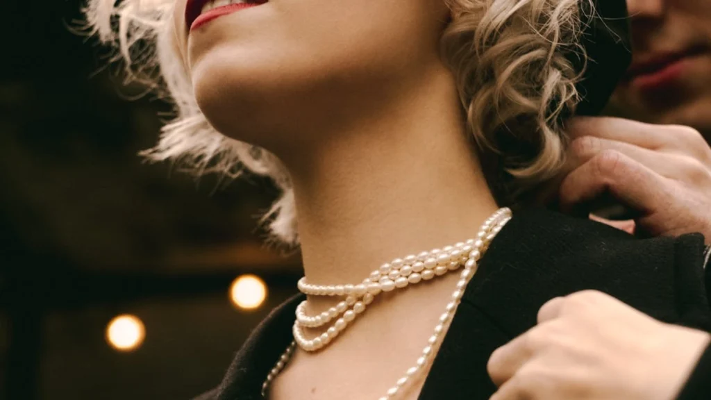 common-mistakes-when-buying-a-necklace-set-and-how-to-avoid-them
